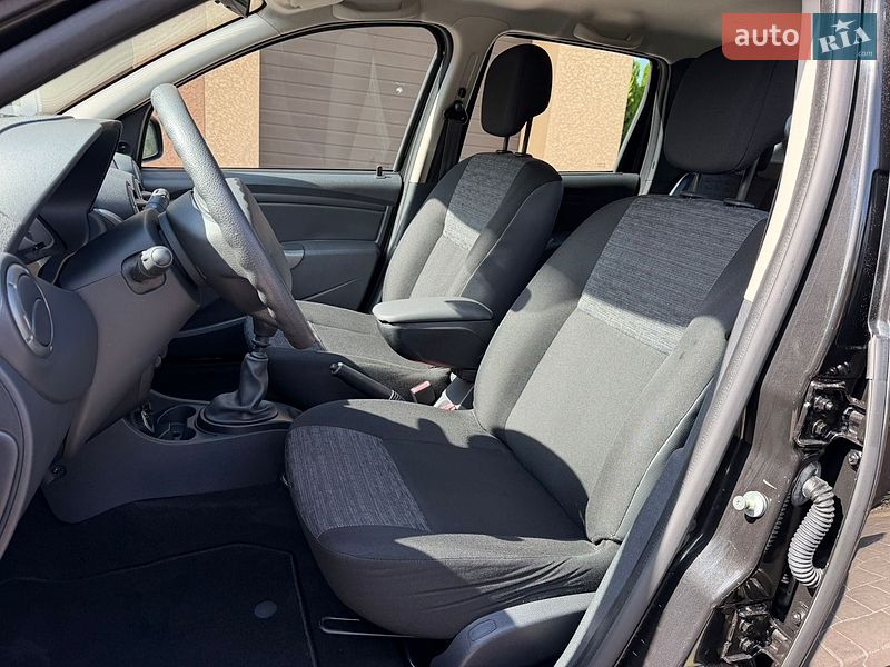 Внедорожник / Кроссовер Dacia Duster 2013 в Тернополе фото 17 Внедорожник / Кроссовер Dacia Duster 2013 в Тернополе