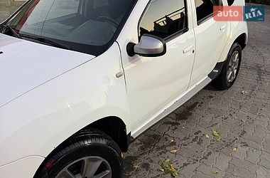 Позашляховик / Кросовер Dacia Duster 2016 в Львові
