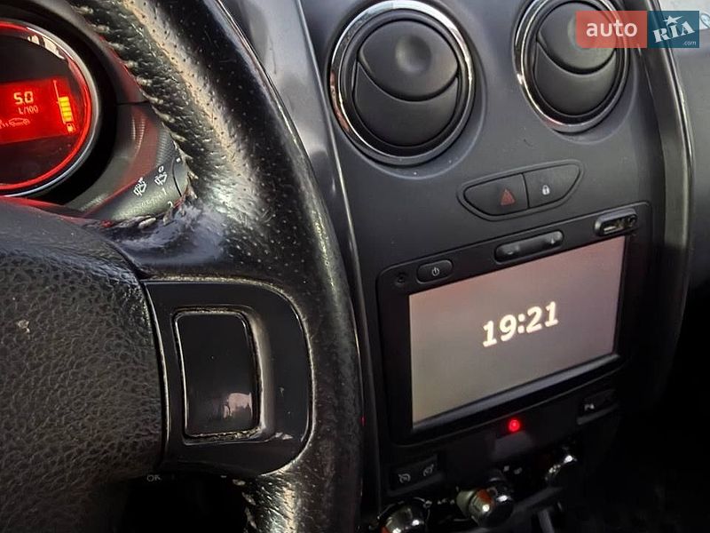Позашляховик / Кросовер Dacia Duster 2016 в Львові