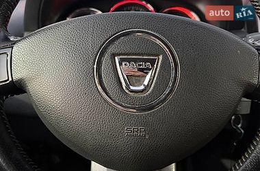 Позашляховик / Кросовер Dacia Duster 2016 в Львові