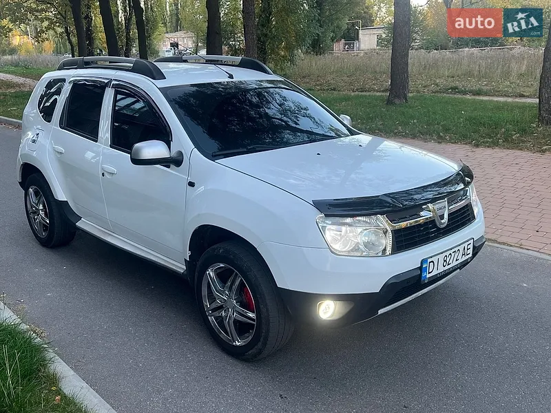 Dacia Duster 2011