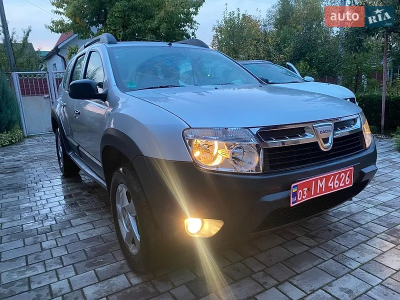 Dacia Duster 2011
