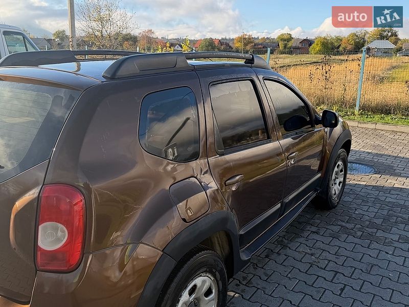 Dacia Duster 2011