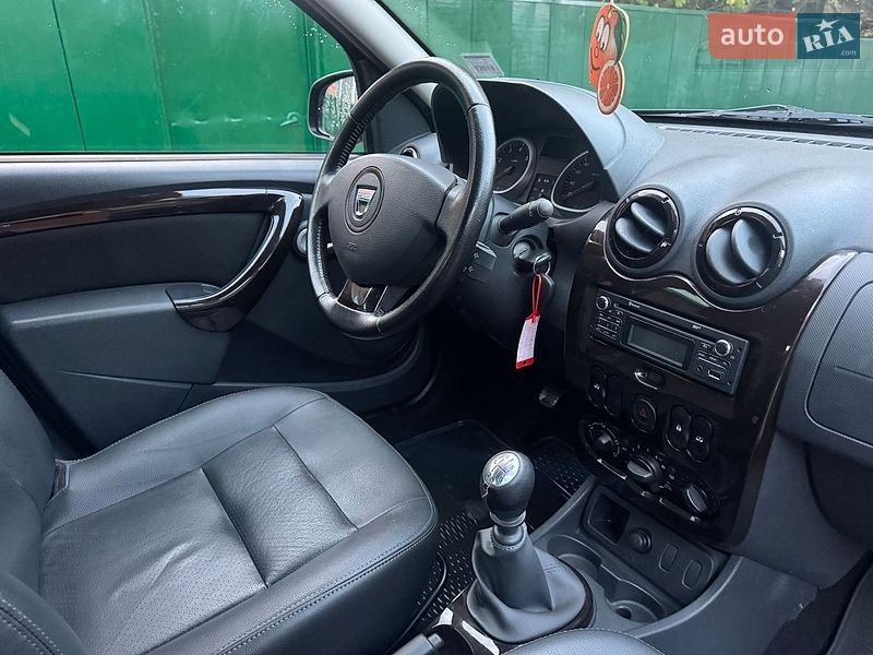Позашляховик / Кросовер Dacia Duster 2012 в Охтирці