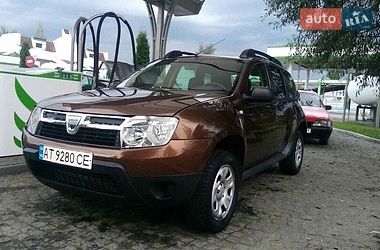 Внедорожник / Кроссовер Dacia Duster 2010 в Долине