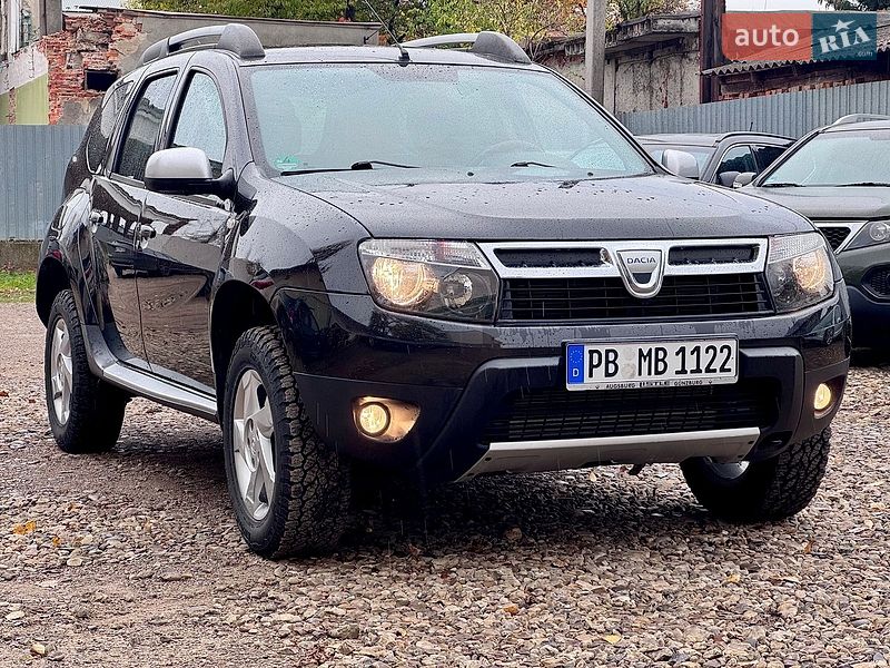 Позашляховик / Кросовер Dacia Duster 2010 в Стрию