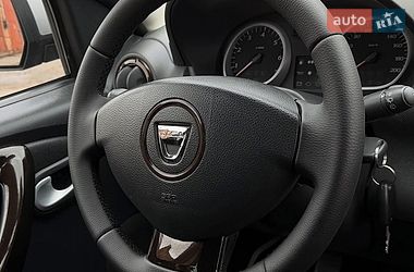 Внедорожник / Кроссовер Dacia Duster 2010 в Чернигове