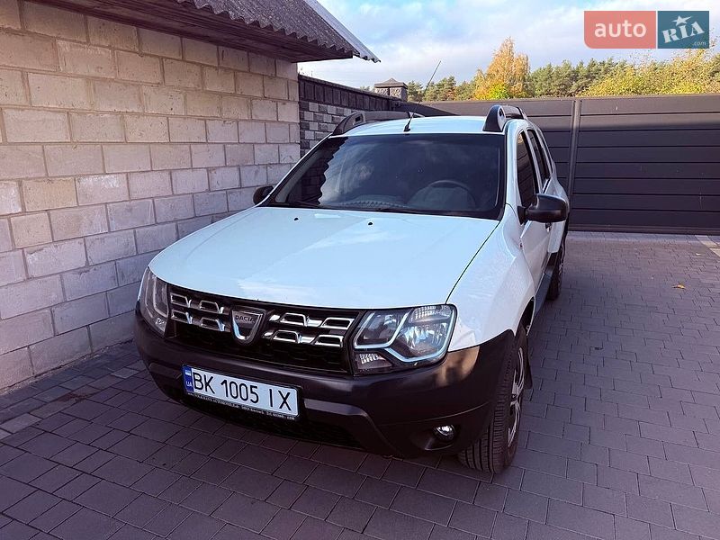 Позашляховик / Кросовер Dacia Duster 2016 в Дубні