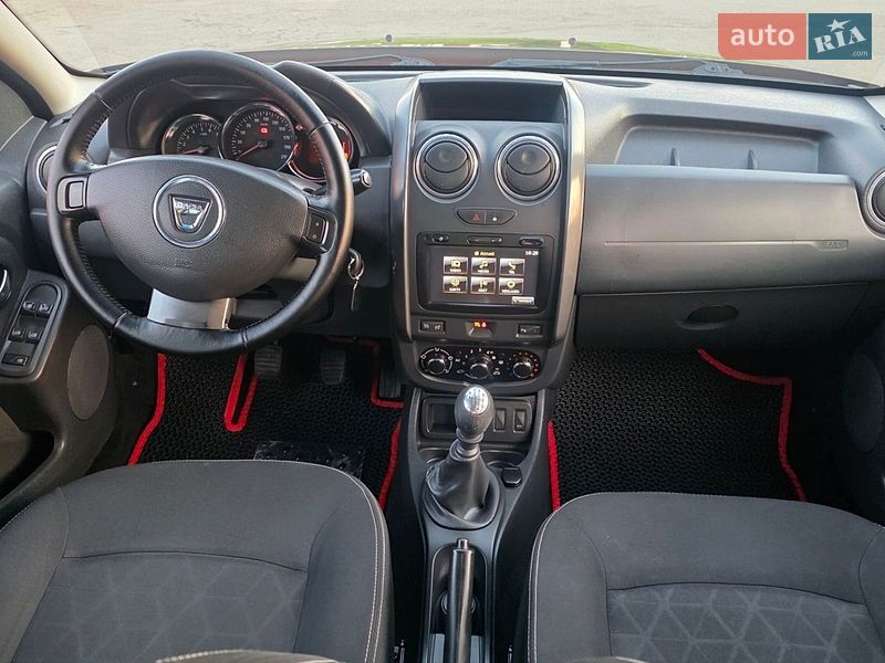 Позашляховик / Кросовер Dacia Duster 2015 в Новоархангельську