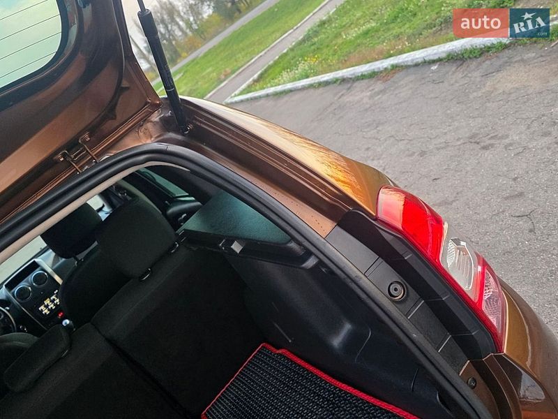 Позашляховик / Кросовер Dacia Duster 2015 в Новоархангельську