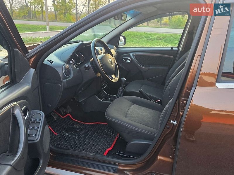 Позашляховик / Кросовер Dacia Duster 2015 в Новоархангельську