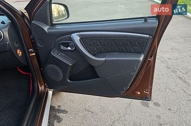 Позашляховик / Кросовер Dacia Duster 2015 в Новоархангельську