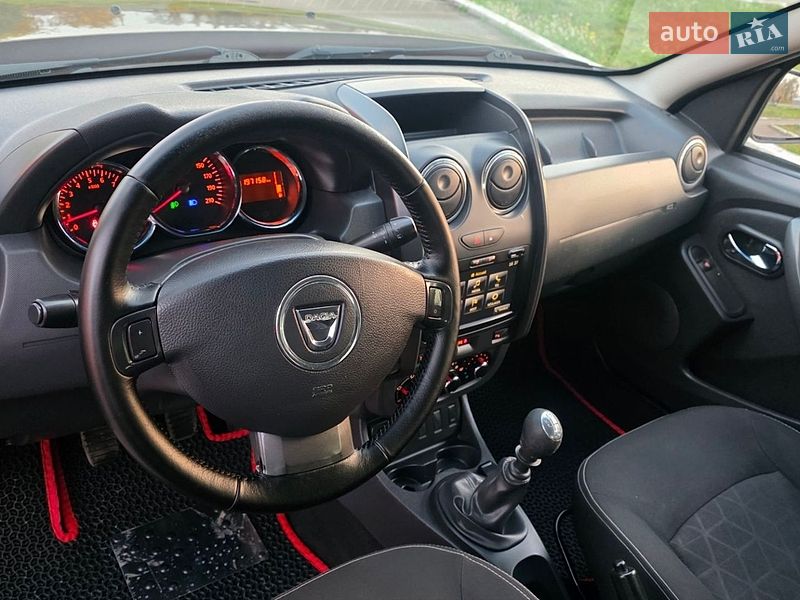 Позашляховик / Кросовер Dacia Duster 2015 в Новоархангельську