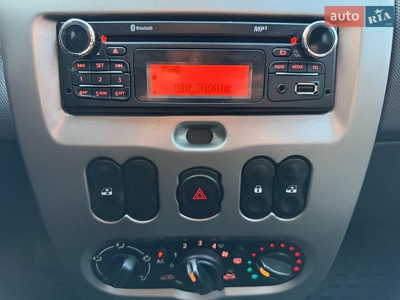 Позашляховик / Кросовер Dacia Duster 2013 в Лубнах