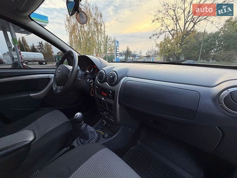 Позашляховик / Кросовер Dacia Duster 2013 в Лубнах