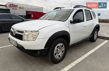 Позашляховик / Кросовер Dacia Duster 2012 в Києві