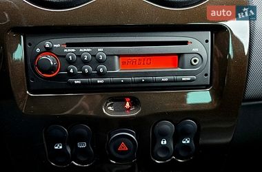 Позашляховик / Кросовер Dacia Duster 2011 в Луцьку