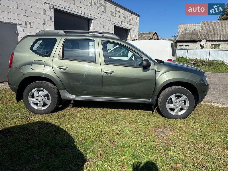 Позашляховик / Кросовер Dacia Duster 2013 в Миргороді