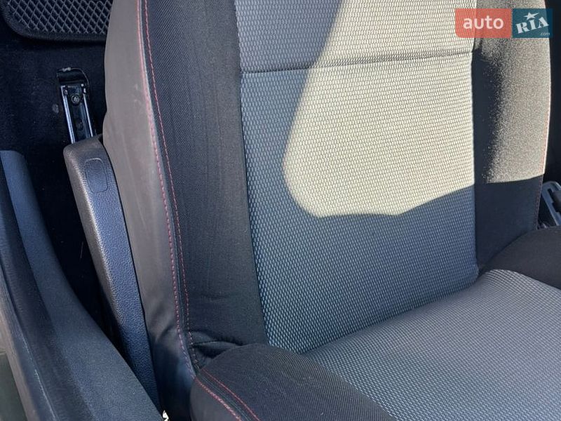 Позашляховик / Кросовер Dacia Duster 2013 в Миргороді
