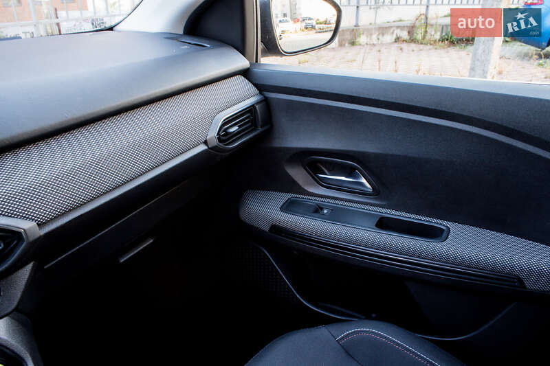 Универсал Dacia Jogger 2022 в Львове фото 54 Универсал Dacia Jogger 2022 в Львове