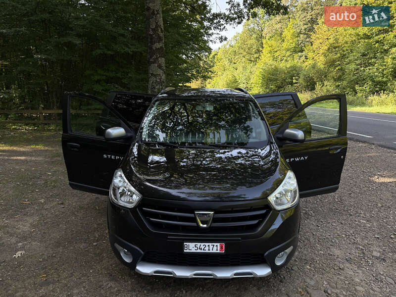 Минивэн Dacia Lodgy Stepway 2016 в Стрые фото 53 Минивэн Dacia Lodgy Stepway 2016 в Стрые