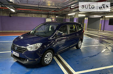 Мінівен Dacia Lodgy 2013 в 