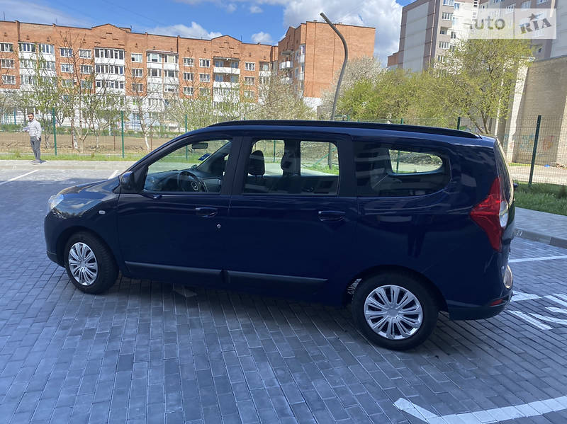 Мінівен Dacia Lodgy 2013 в Луцьку