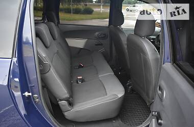 Універсал Dacia Lodgy 2013 в 