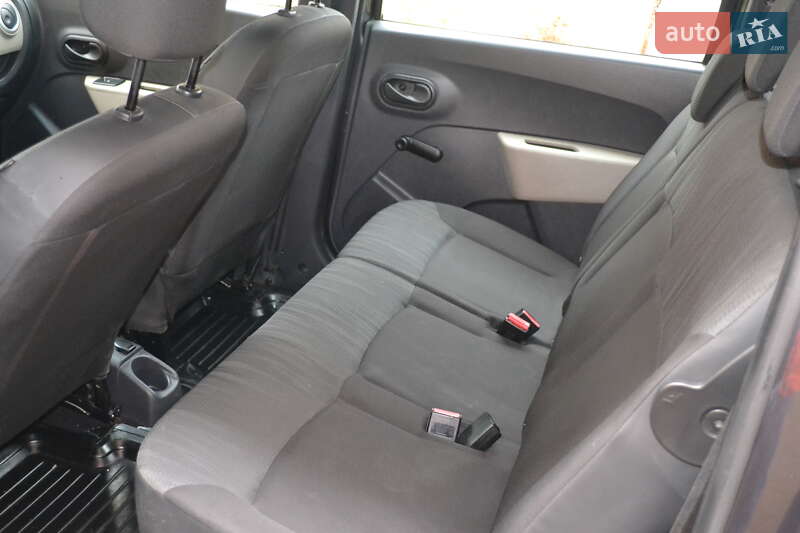Универсал Dacia Lodgy 2013 в Виннице