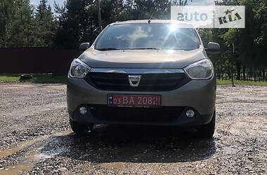 Мінівен Dacia Lodgy 2013 в Луцьку