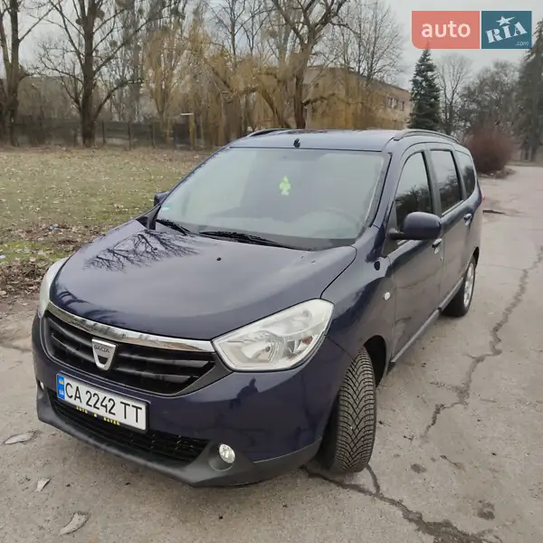 Dacia Lodgy 2012