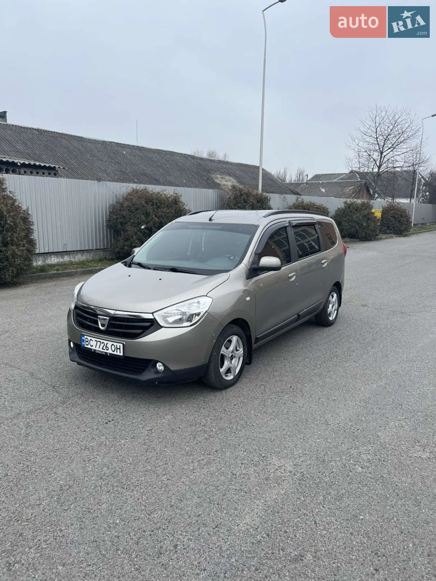 2013 Dacia Lodgy - фото 1