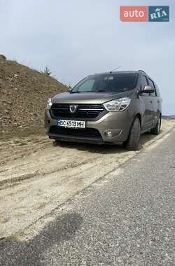 Минивэн Dacia Lodgy 2012 в Львове