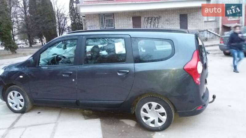 Минивэн Dacia Lodgy 2013 в Львове