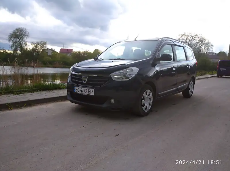 Dacia Lodgy 2013