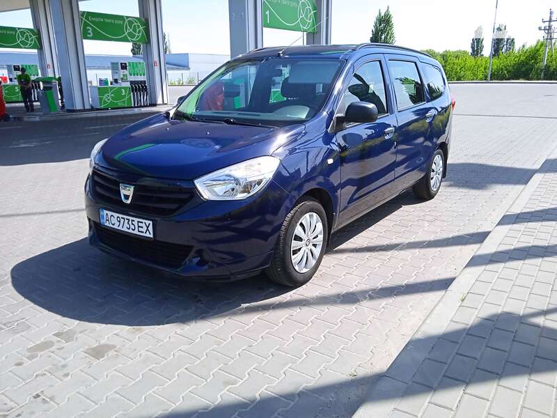 Минивэн Dacia Lodgy 2013 в Луцке