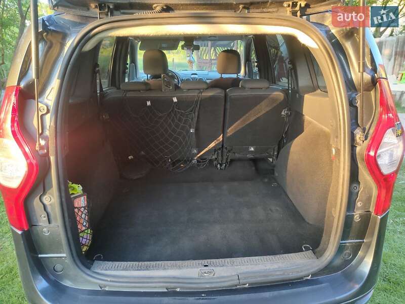 Мінівен Dacia Lodgy 2012 в Львові