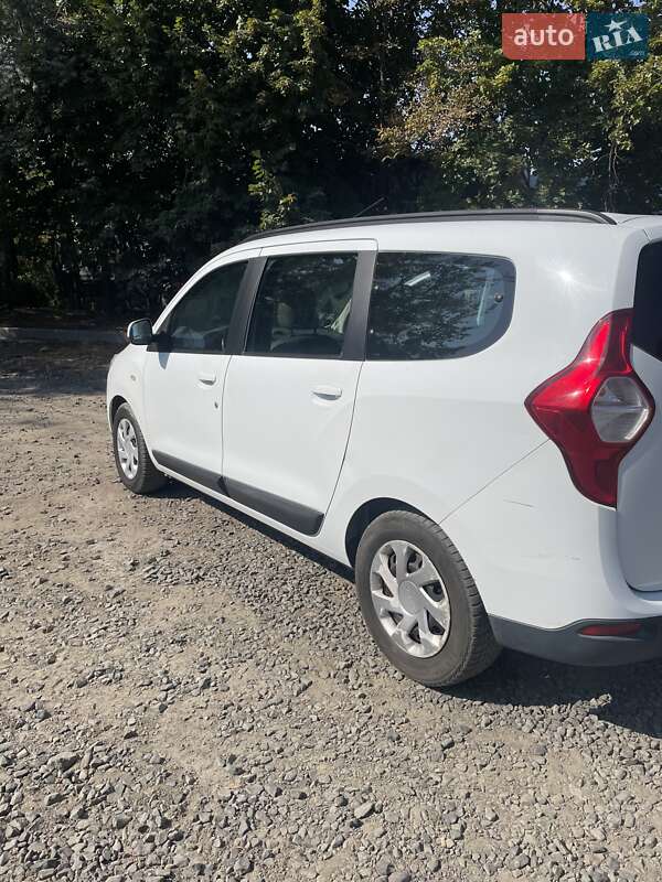 Минивэн Dacia Lodgy 2012 в Луцке