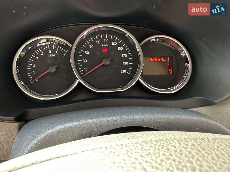 Мінівен Dacia Lodgy 2012 в Лебедині