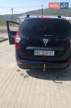 Минивэн Dacia Lodgy 2013 в 