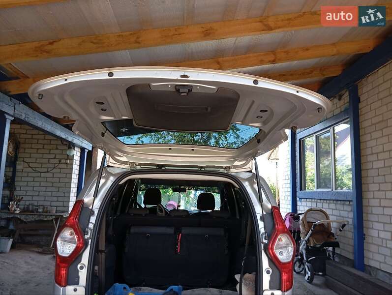 Минивэн Dacia Lodgy 2013 в Черкассах