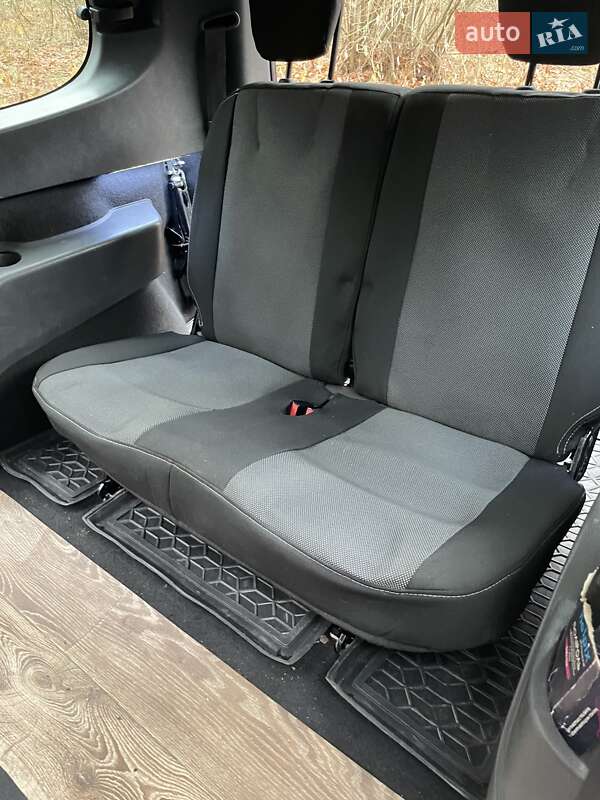 Минивэн Dacia Lodgy 2014 в Коростышеве фото 17 Минивэн Dacia Lodgy 2014 в Коростышеве