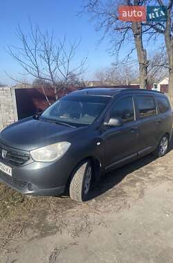 Минивэн Dacia Lodgy 2012 в 