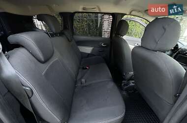 Минивэн Dacia Lodgy 2012 в 