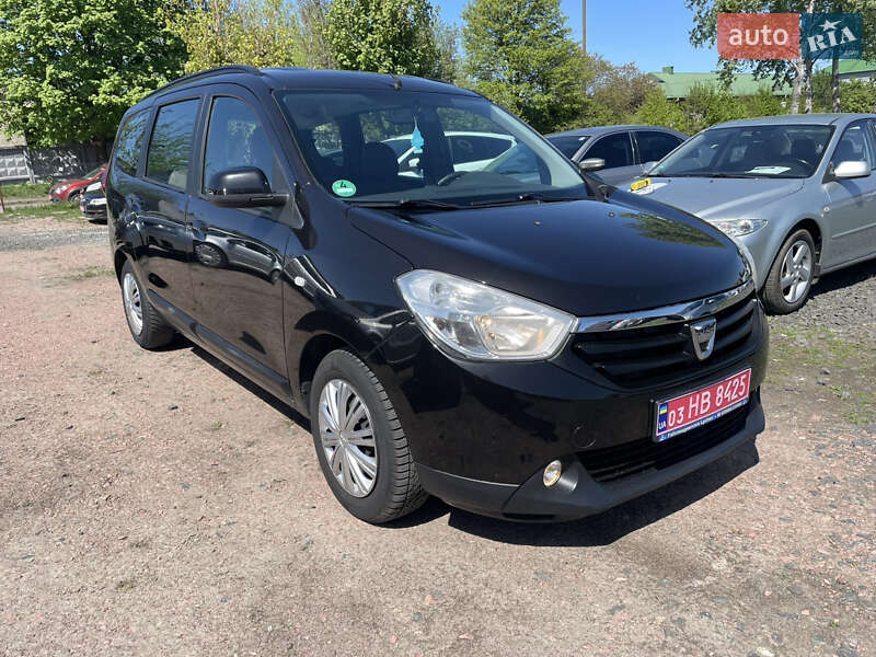 Минивэн Dacia Lodgy 2012 в 