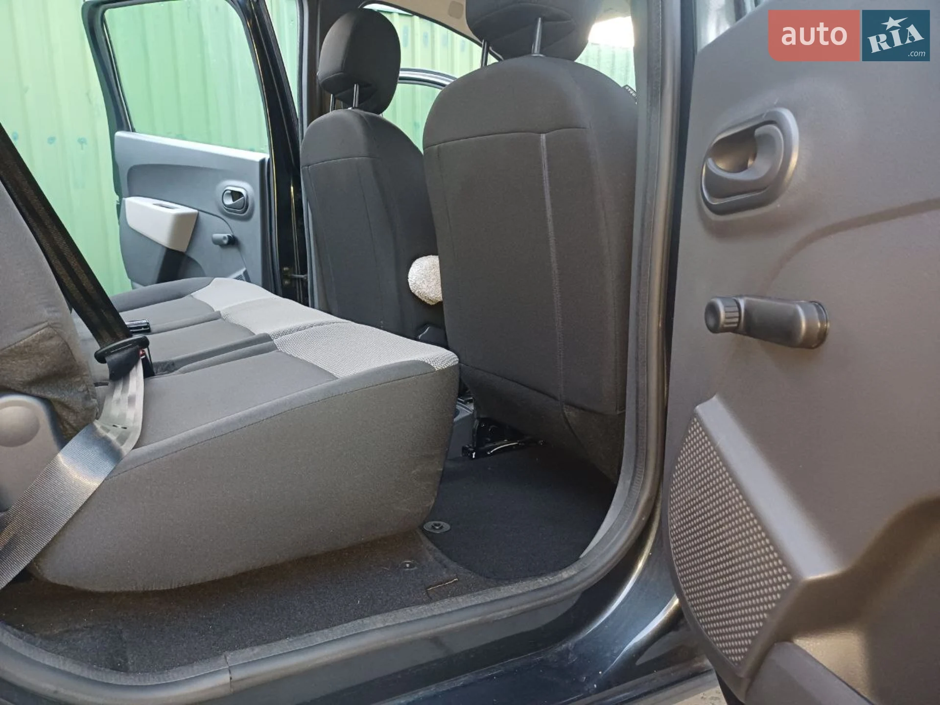 2016 Dacia Lodgy - мініатюра 12