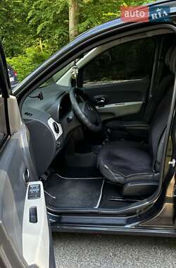 Мінівен Dacia Lodgy 2013 в 