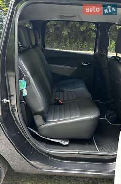 Мінівен Dacia Lodgy 2013 в 