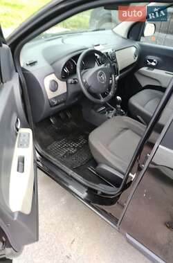 Минивэн Dacia Lodgy 2013 в 