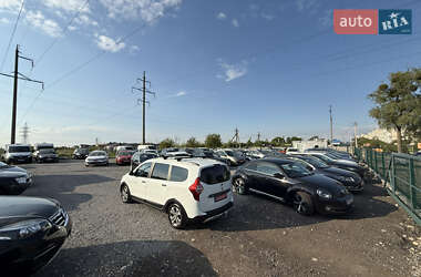 Минивэн Dacia Lodgy 2015 в 